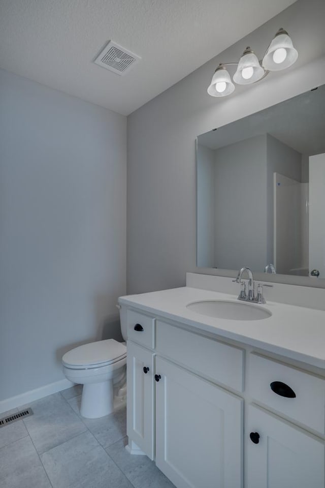 19943 English Ln N, Forest Lake, MN 55025 - full bath with vanity and tile patterned flooring
