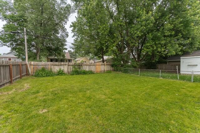 1130 4th Ave SE, Rochester, MN 55904 - view of fenced backyard
