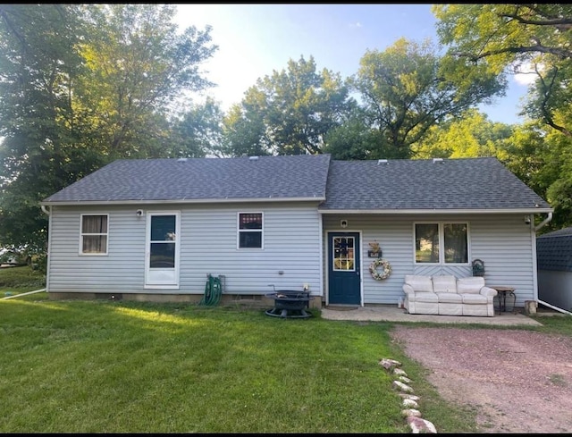 901 Prince St, Mountain Lake, MN 56159 - view of front of property featuring a shingled roof, a front lawn, and a patio