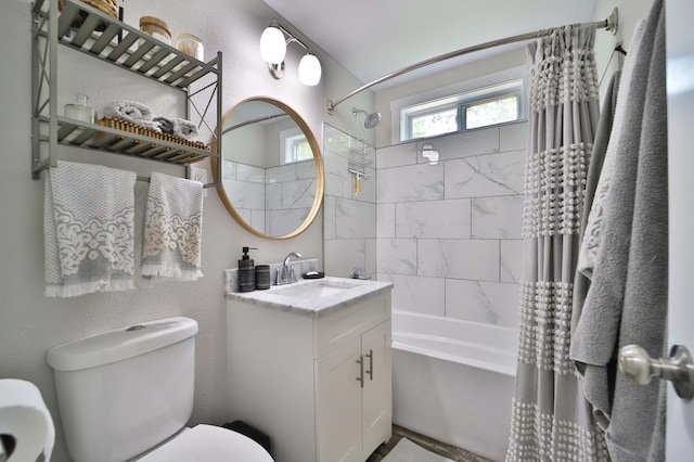 10032 Long Lake Rd, Brainerd, MN 56401 - bathroom featuring vanity and shower / tub combo with curtain