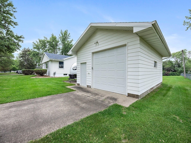 3945 8th Ave NW, Anoka, MN 55303 - detached garage with concrete driveway