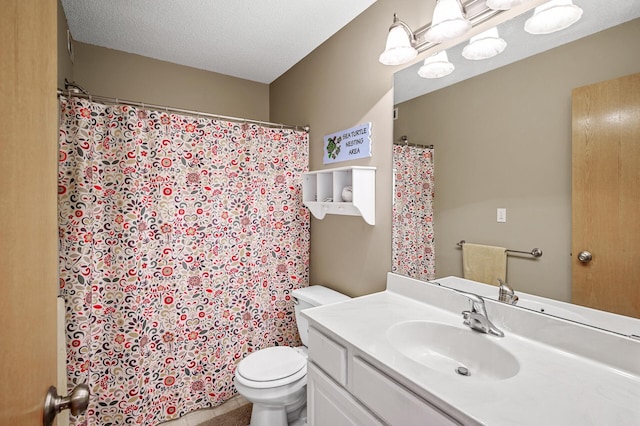 121 Arbor St, Northfield, MN 55057 - full bath with vanity, a shower with curtain, tile patterned flooring, and a textured ceiling
