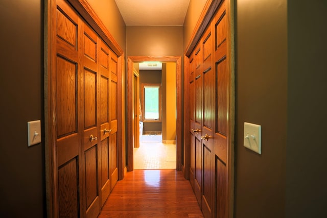 21601 Timber Hills Trl, Nisswa, MN 56468 - hallway featuring dark wood-type flooring