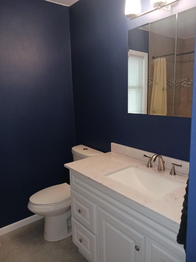 1235 Mitchell Pl, Fergus Falls, MN 56537 - bathroom featuring vanity and curtained shower