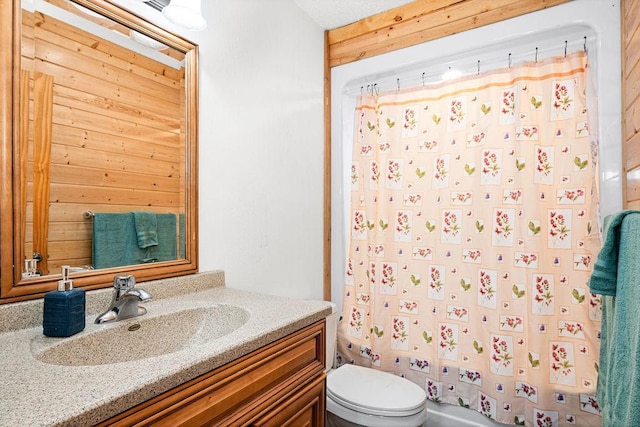 4984 Tower Rd, Moose Lake, MN 55767 - full bath featuring vanity and wood walls