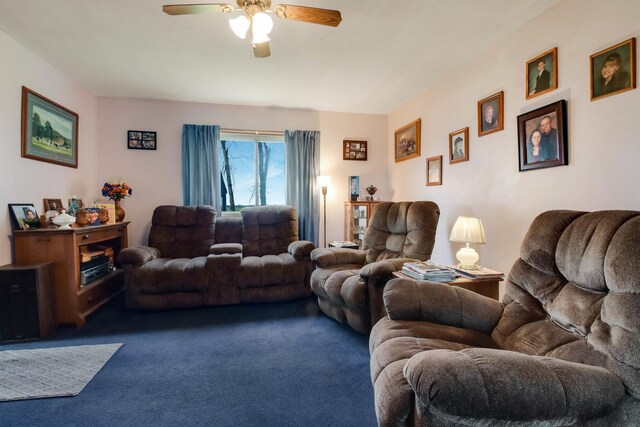 N2498 50th St, Union Twp, WI 54761 - carpeted living room with ceiling fan