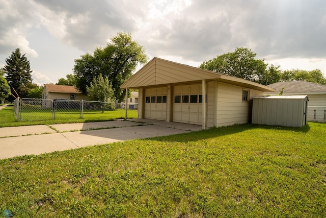 2901 10th Ave N, Fargo, ND 58102 - view of detached garage