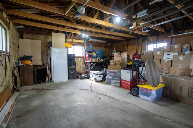 2901 10th Ave N, Fargo, ND 58102 - view of garage