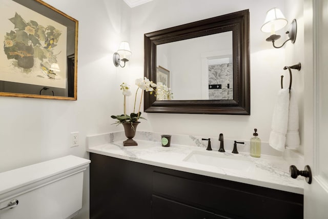 1064 Lombard Ave, Saint Paul, MN 55105 - half bath featuring vanity and toilet