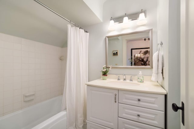 1064 Lombard Ave, Saint Paul, MN 55105 - full bath with vanity and shower / bath combination with curtain