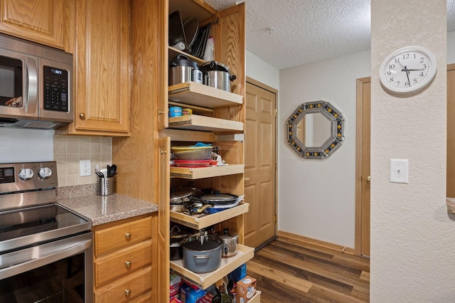 1600 Arundel St Unit 201, Saint Paul, MN 55117 - view of storage area