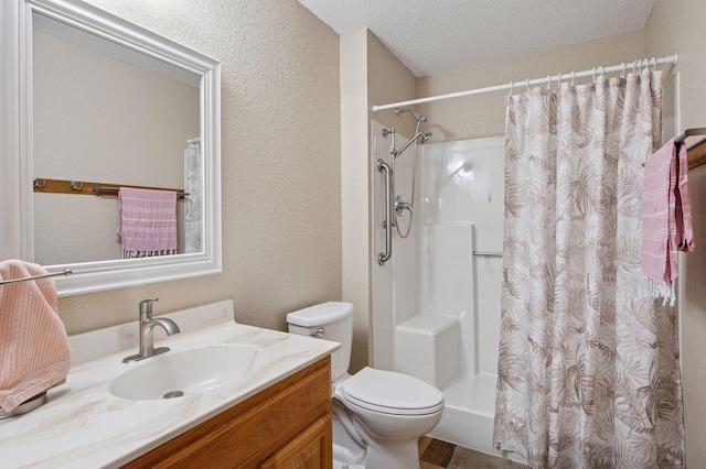 1600 Arundel St Unit 201, Saint Paul, MN 55117 - full bath with vanity, curtained shower, a textured wall, and a textured ceiling