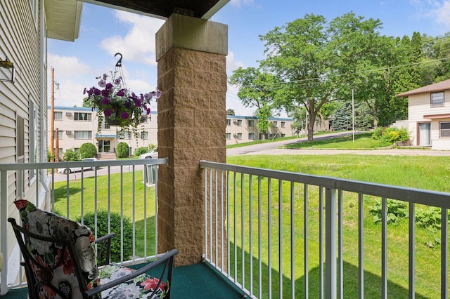 1600 Arundel St Unit 201, Saint Paul, MN 55117 - balcony featuring a residential view