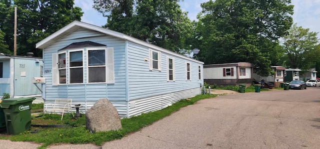 4550 Central Ave NE Unit 1011, Hilltop, MN 55421 - view of front of house