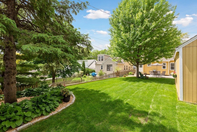 5521 Emerson Ave S, Minneapolis, MN 55419 - view of yard featuring a patio area