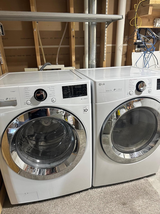 2460 Fox Hollow Ln, Owatonna, MN 55060 - laundry area with separate washer and dryer