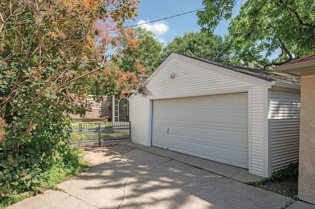 129 50th St, Minneapolis, MN 55419 - view of garage