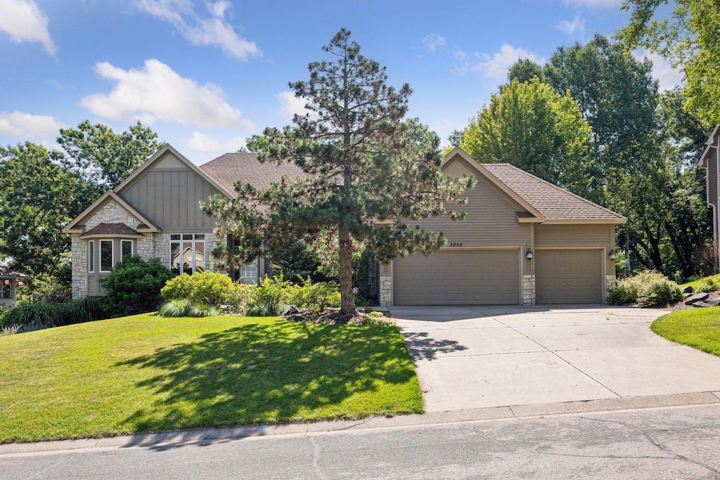 2058 Royale Dr, Eagan, MN 55122 - photo 1