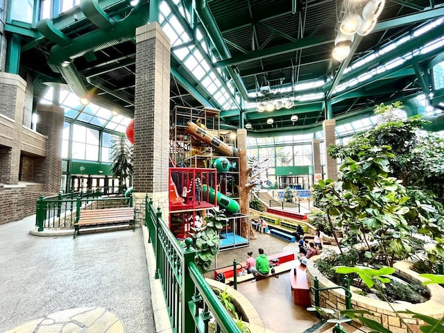 7605 Edinborough Way Unit 6314, Edina, MN 55435 - view of building lobby