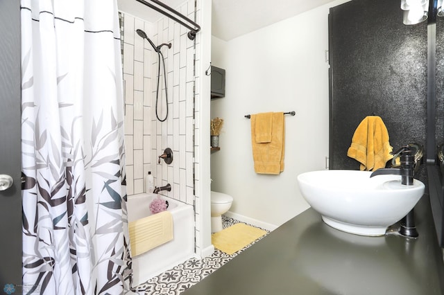 4450 48th St S, Fargo, ND 58104 - full bath featuring baseboards and shower / bath combo