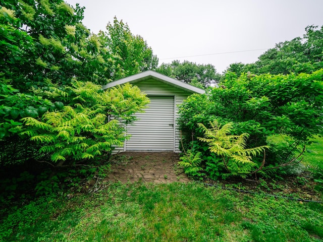 8585 Ilex Pl NW, Rice, MN 56367 - view of yard with an outdoor structure