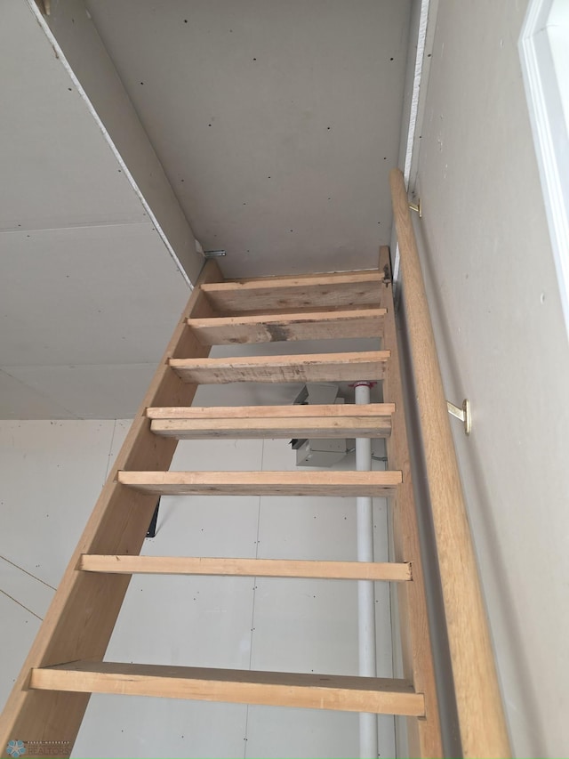 716 Northridge Way W, Fargo, ND 58078 - view of stairway
