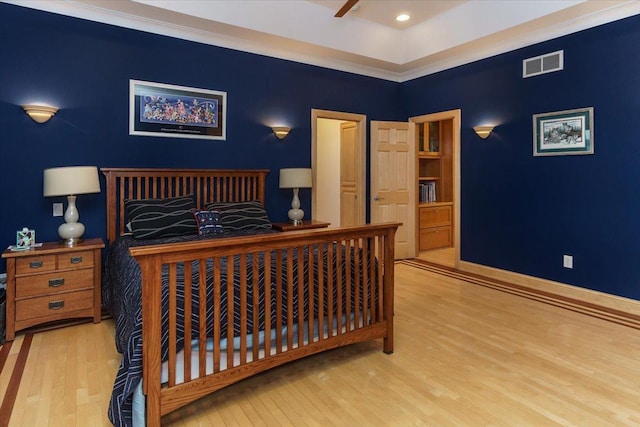 2719 Spring Lake Rd SW, Prior Lake, MN 55372 - bedroom with wood finished floors and a ceiling fan