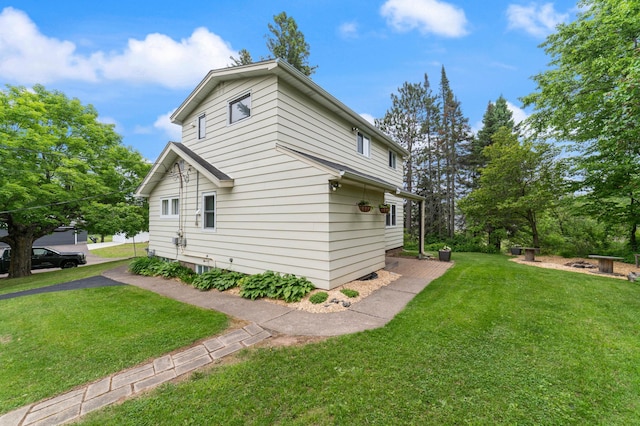 1921 Minneapolis Ave, Duluth, MN 55803 - view of property exterior with a yard