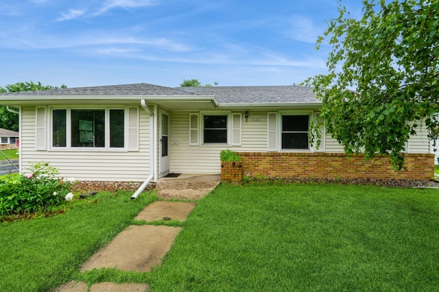 1501 100th St, Bloomington, MN 55431 - ranch-style home featuring a front yard and a shingled roof