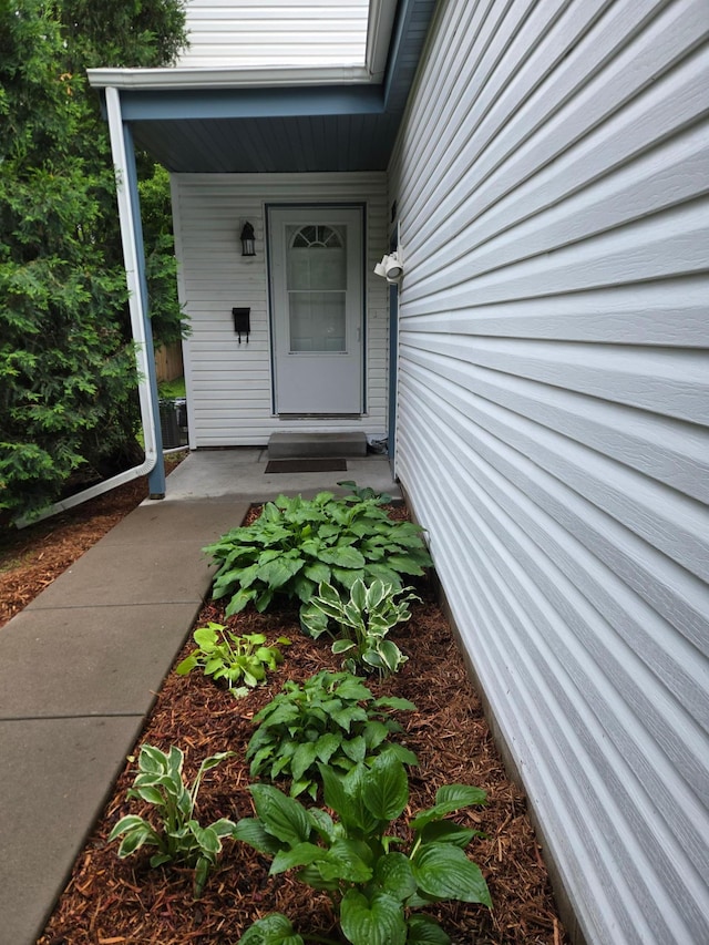 3615 Mckinley St NE, Minneapolis, MN 55418 - entrance to property
