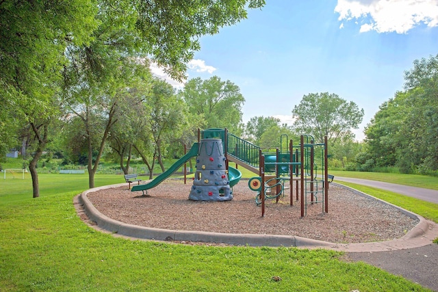 10501 Cedar Lake Rd Unit 515, Minnetonka, MN 55305 - community jungle gym featuring a lawn