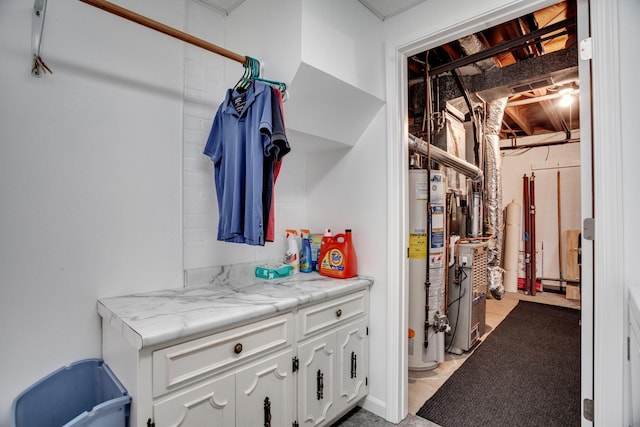 1030 Idaho Ave N, Golden Valley, MN 55427 - mudroom featuring water heater