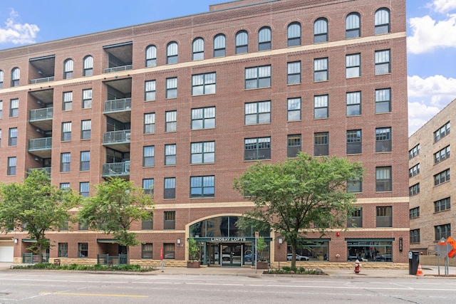 408 1st St Unit 310, Minneapolis, MN 55401 - view of apartment building / complex