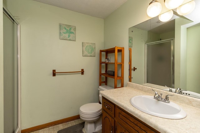 2246 Vivian Ln, Saint Paul, MN 55119 - full bath with a shower stall and vanity