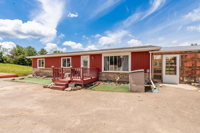 33406 151st Ave, Montgomery, MN 56069 - ranch-style home with a deck
