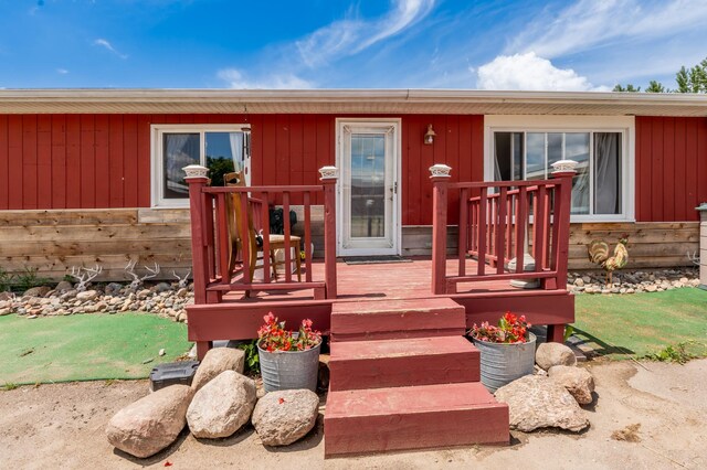 33406 151st Ave, Montgomery, MN 56069 - view of exterior entry featuring a deck
