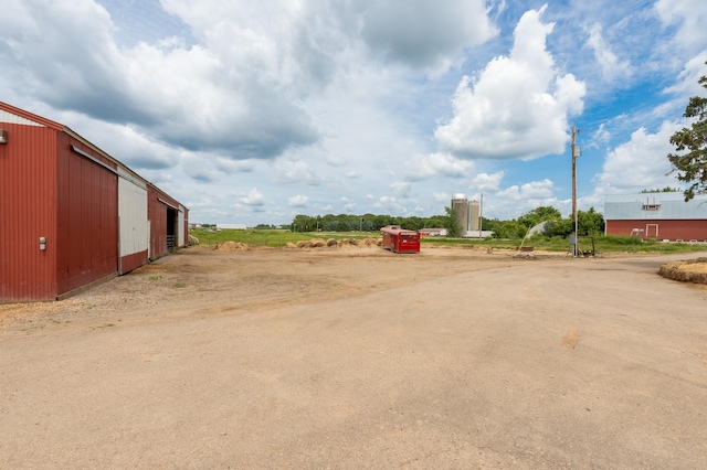 33406 151st Ave, Montgomery, MN 56069 - view of yard with an outbuilding