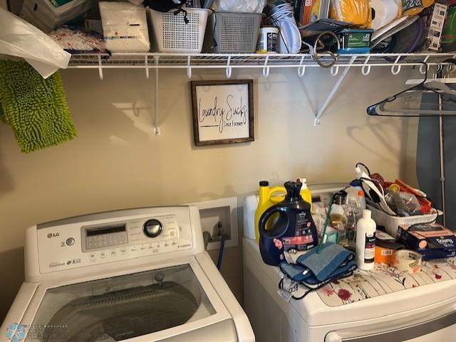 959 29th Ave W, West Fargo, ND 58078 - washroom featuring washer hookup