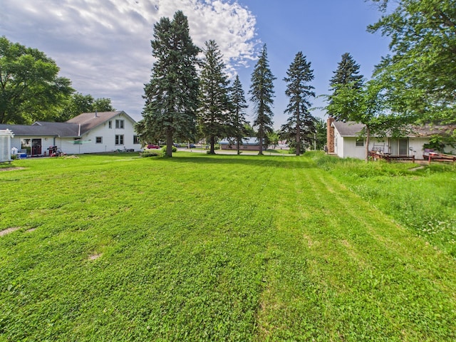 206 7th St, Starbuck, MN 56381