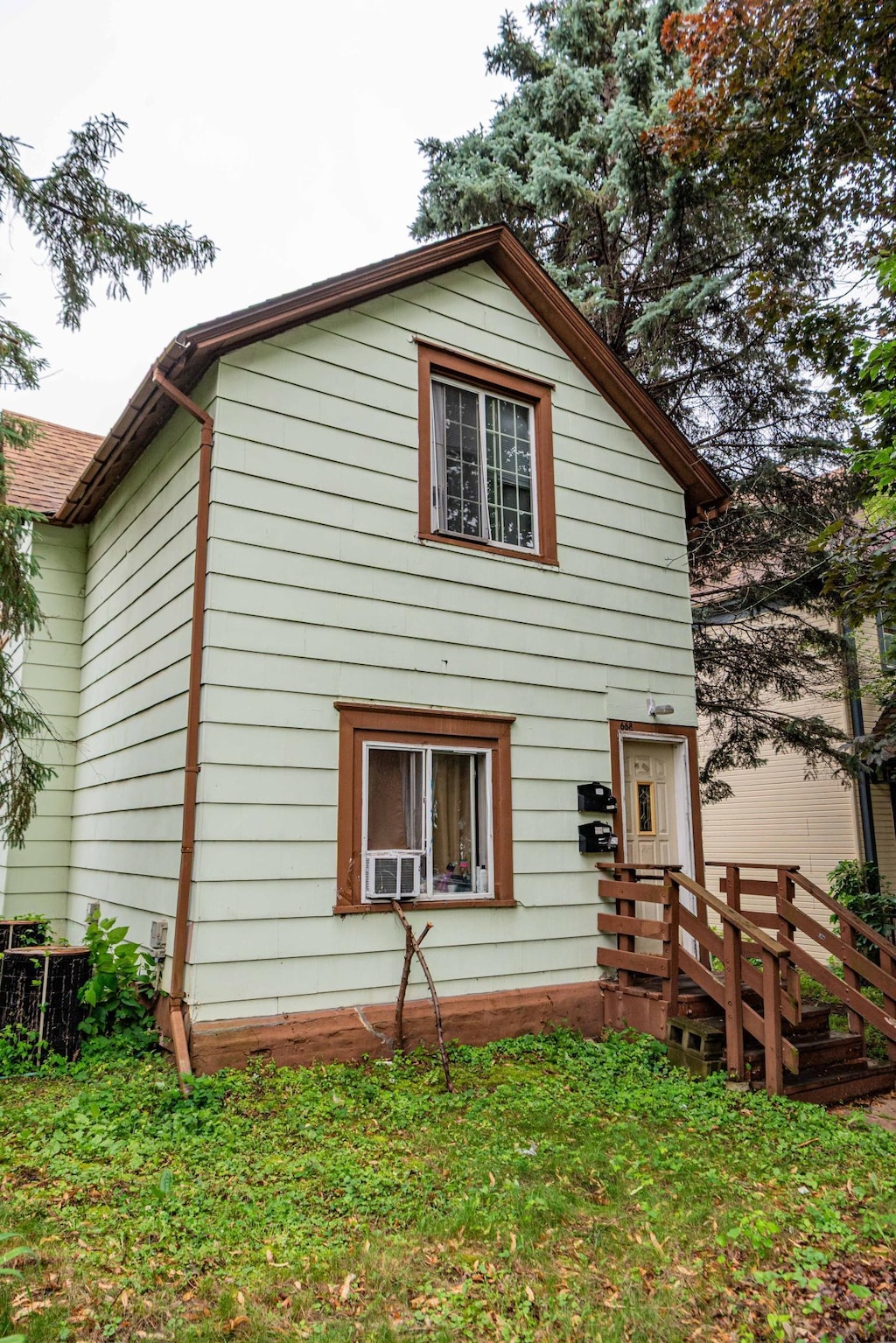 668 York Ave, Saint Paul, MN 55106 - photo 1