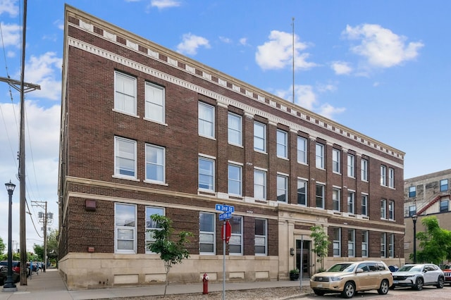 918 3rd St N Unit 210, Minneapolis, MN 55401 - view of building exterior