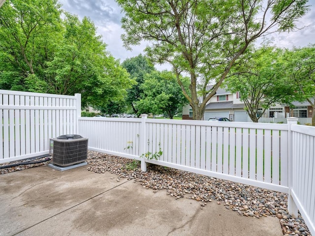 8432 Cortland Rd, Eden Prairie, MN 55344 - photo 25