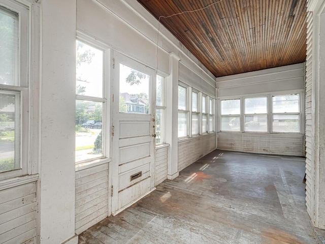 2320 Humboldt Ave S, Minneapolis, MN 55405 - unfurnished sunroom with healthy amount of natural light