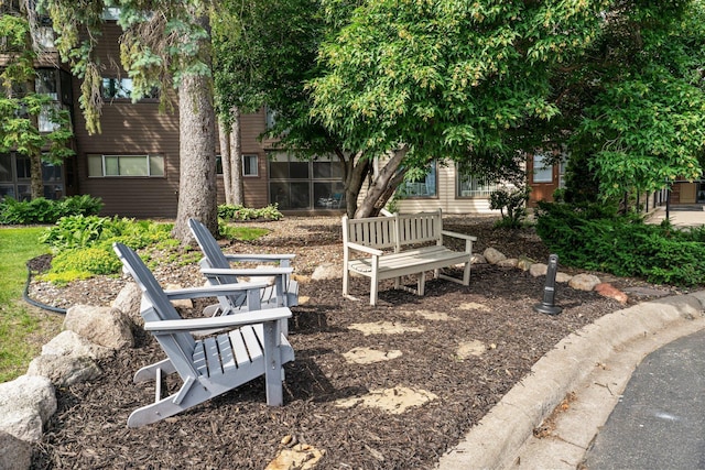 2485 Canabury Dr Unit 112, Little Canada, MN 55117 - view of property's community
