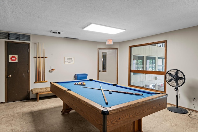 2485 Canabury Dr Unit 112, Little Canada, MN 55117 - recreation room featuring billiards table and a textured ceiling