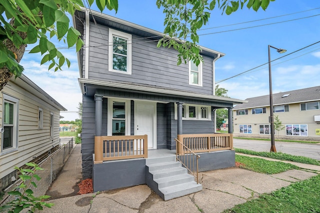 598 Western Ave N, Saint Paul, MN 55103 - view of front of home with covered porch