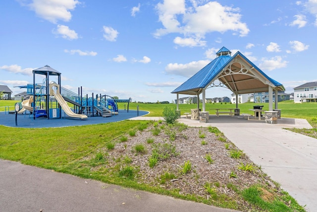 7237 Ada Dr, Lino Lakes, MN 55038 - community play area with a gazebo and a yard