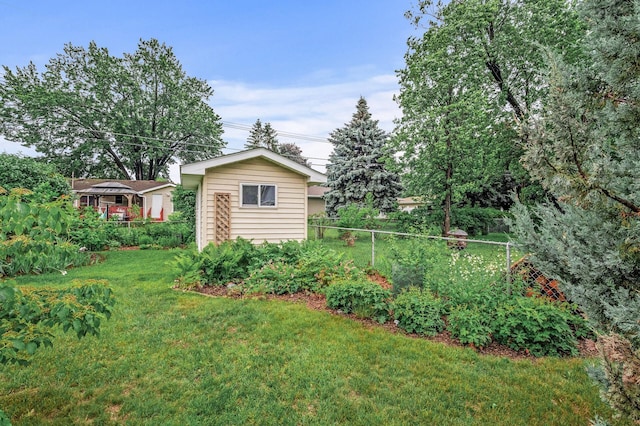 6781 Plaza Curv NE, Fridley, MN 55432 - view of yard