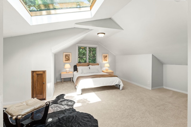 784 Fairview Ave N, Saint Paul, MN 55104 - carpeted bedroom featuring a skylight and vaulted ceiling