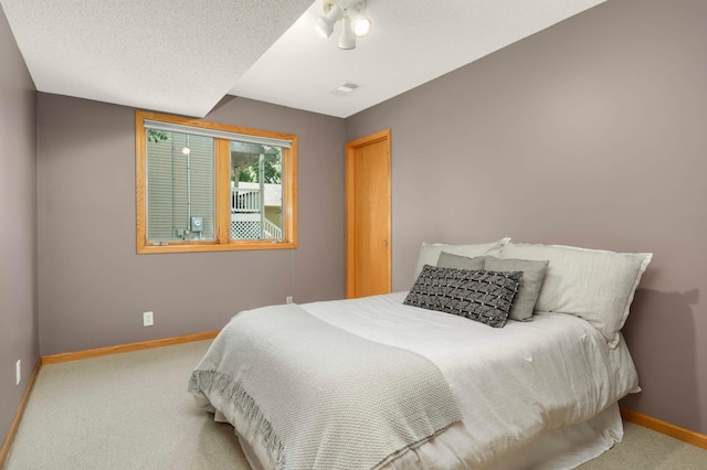 2174 Ponds Way, Shakopee, MN 55379 - bedroom featuring baseboards and carpet flooring